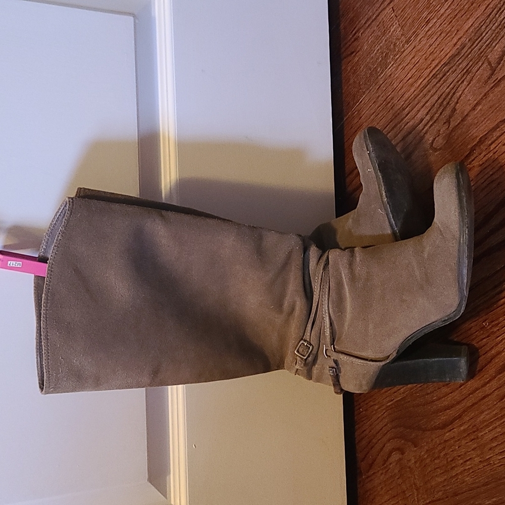 Juicy Couture Boots - Picture 1 of 6